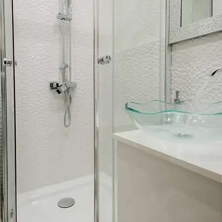 Apartment Shortstaypoland Jerozolimskie B13 *